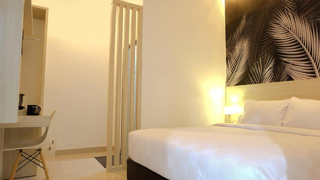 Kaberaz Luxury By Amithya Hotel Sumenep Bilik gambar